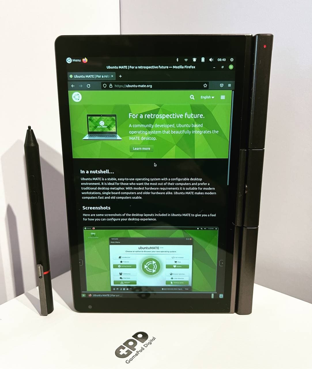 Ubuntu MATE 21.10 running on the GPD Pocket 3 in Tablet mode